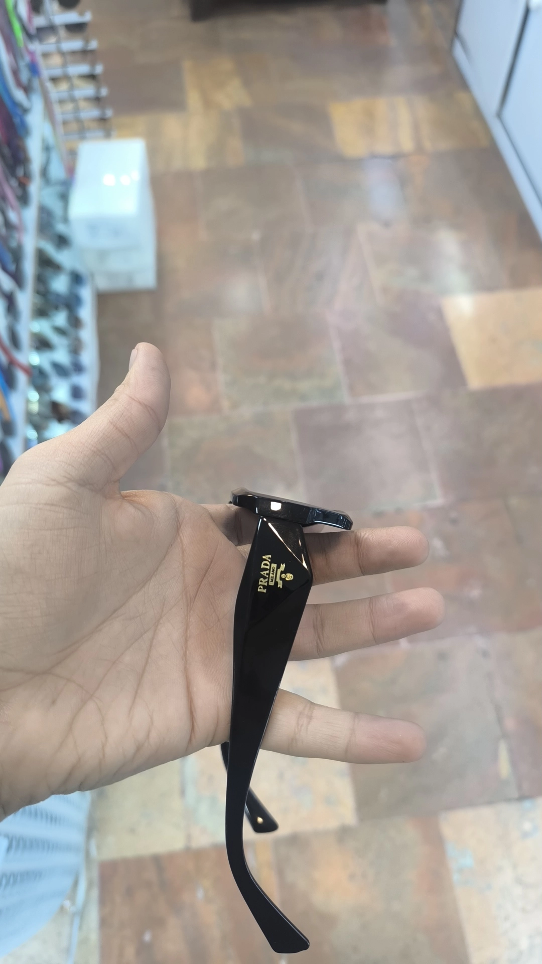 قیمت/ خرید / خرید آنلاین / خرید اینترنتی / پرادا / PRADA / عینک PRADA / عینک آفتابی/ عینک۷۵تومَنی/ عینک۷۵تومنی/ عینک طبی/ عینک‌های ترند / عینک شب